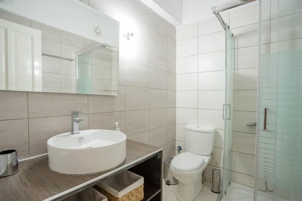 New  2 Bedroom/ 2 Bath Ap.Nidri, Familia Bagian luar foto